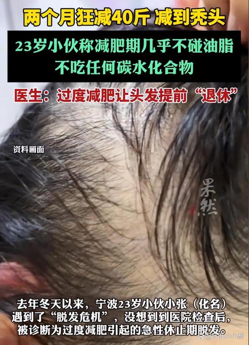 男子照镜子_精神小伙照镜子_