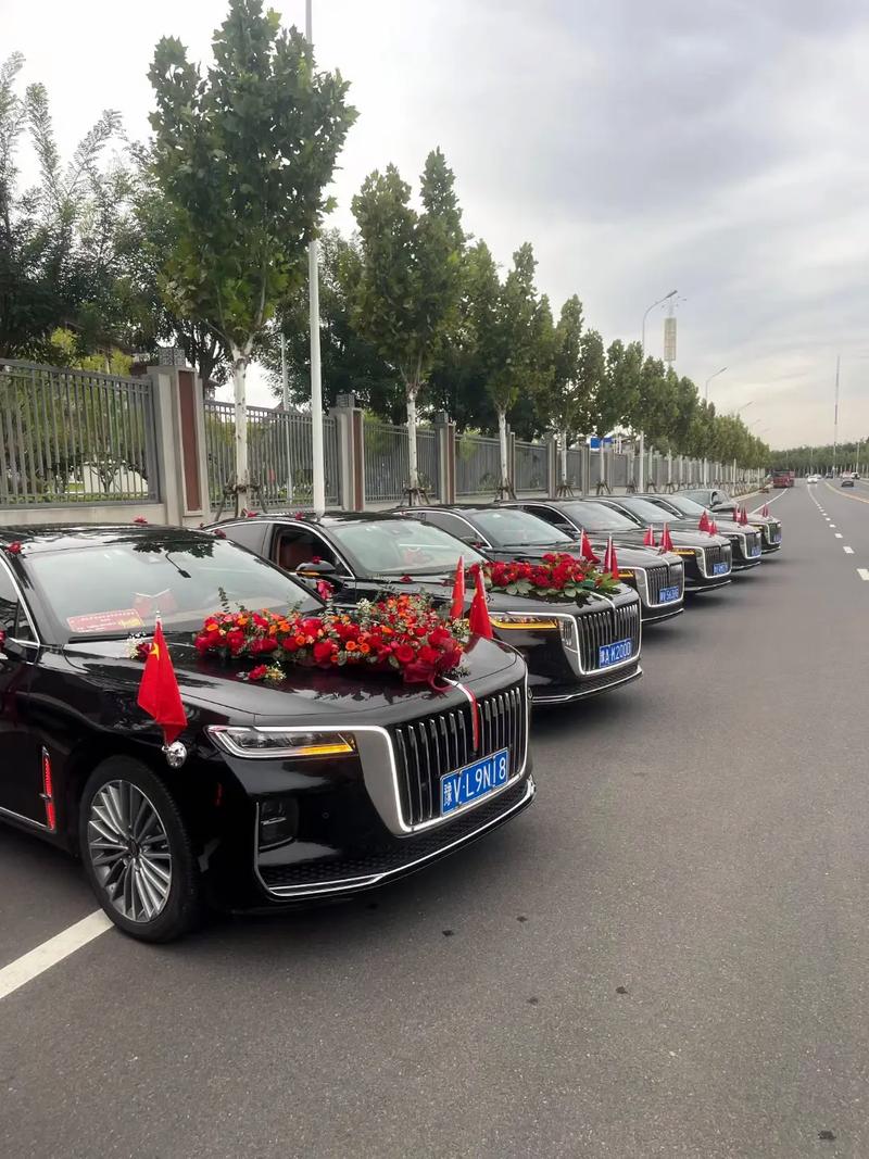 红旗H5婚庆车队优势_河南结婚路虎车队_洛阳红旗H5婚庆车队